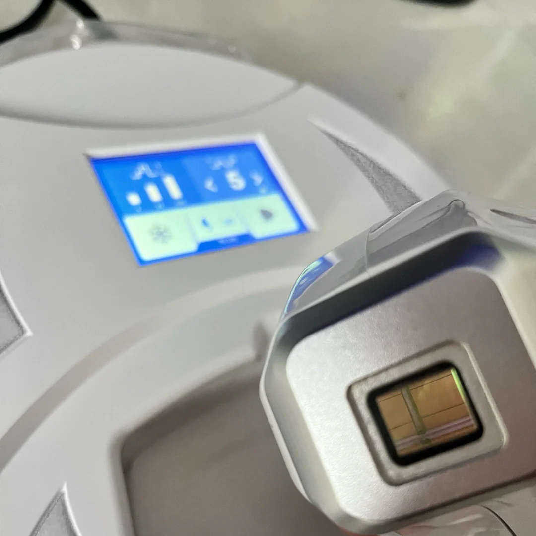 Elite Smooth™ Hair Removal Diode Laser Mini - Image 9